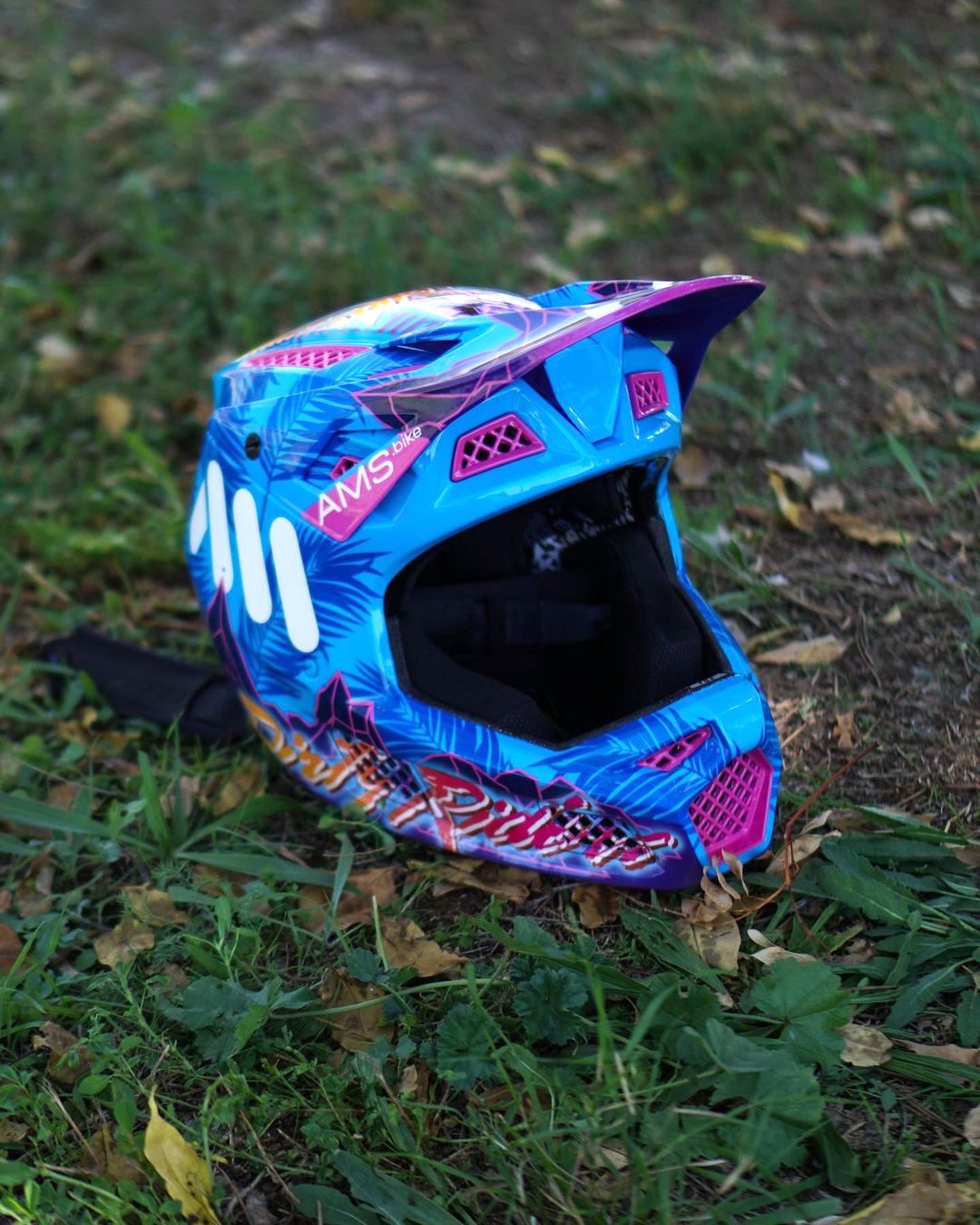 Bike helmet design online