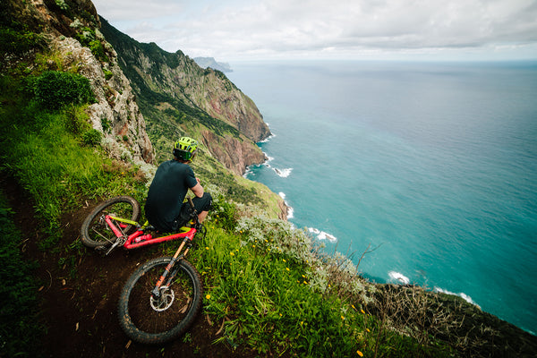 10 Bucket-List Bike Races to Do Before You Die. MTB, Gravel & Road