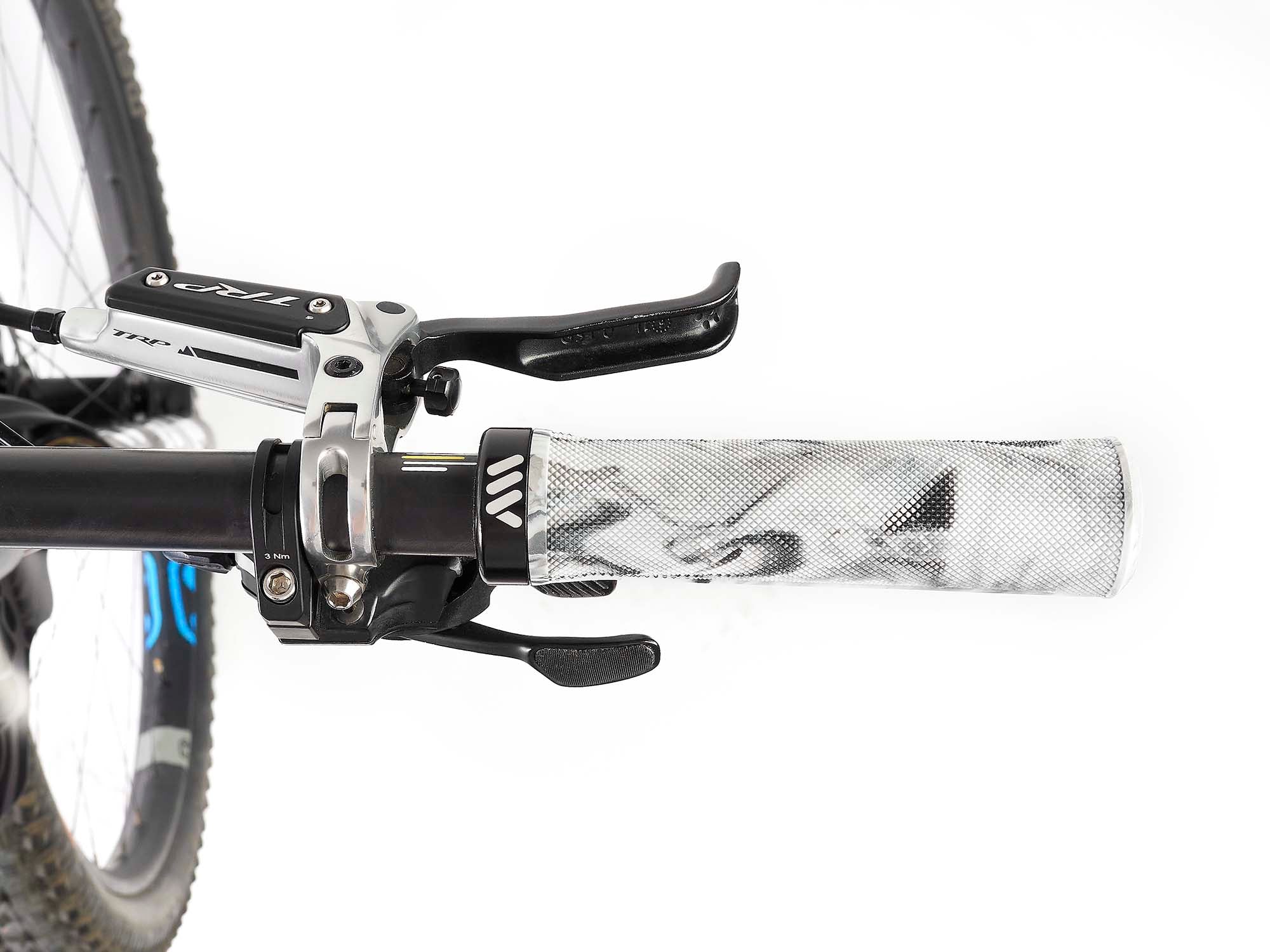 camo bike grips